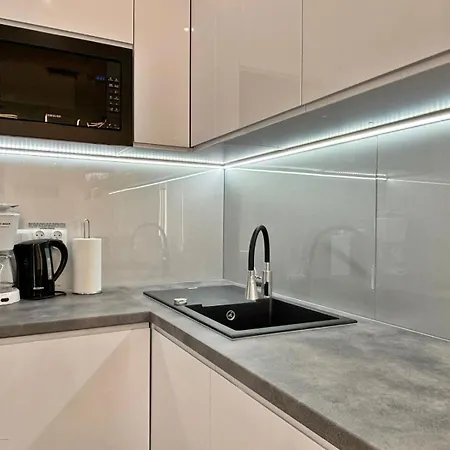 Bryza - Cesarskie Z Parkingiem Świnoujście (Swinemünde)