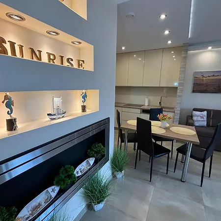 Bryza - Cesarskie Z Parkingiem Lejlighed *