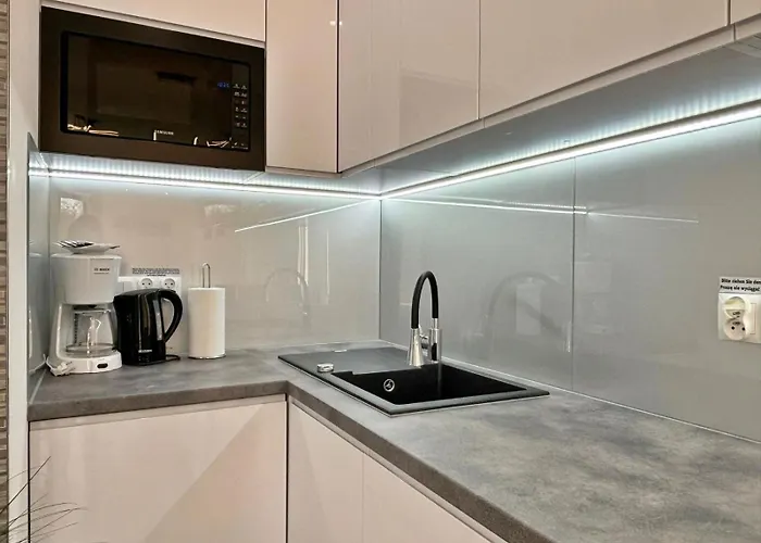 Bryza - Cesarskie Z Parkingiem Świnoujście