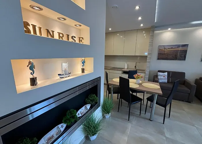 Bryza - Cesarskie Z Parkingiem Appartement *