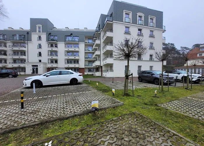 Appartement Bryza - Cesarskie Z Parkingiem *